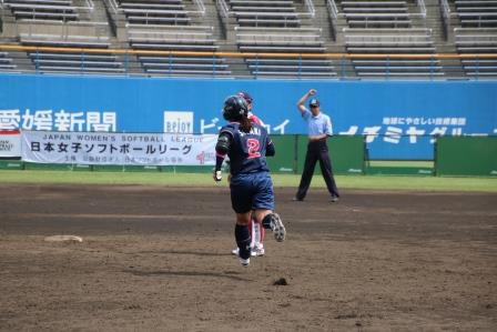 この試合HRを含む３安打を放った佐々木選手