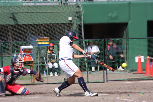 松畑選手、見事な同点タイムリーヒット！