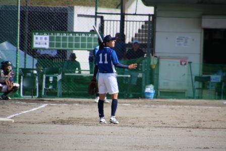１塁を守る長谷川選手もリーグ戦では見れないですね