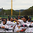 サインボールをスタンドへ。欲しいなぁ～