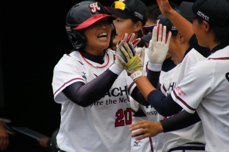 手荒い祝福！前が見えません…。