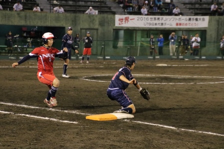 奥田選手送球をしっかりキャッチ！！