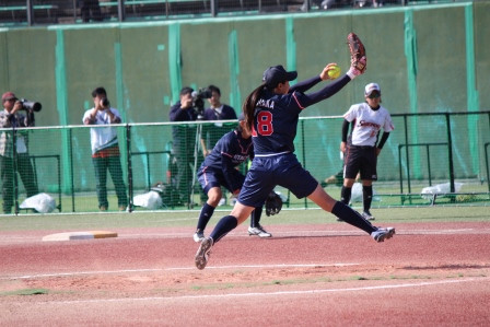 気迫のピッチングで完投した山中投手