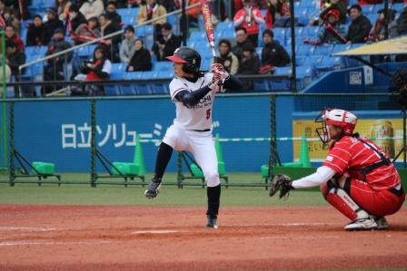 長谷川選手の新しい打撃フォームかな？