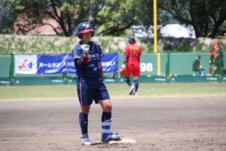 タイムリーを放ちガッツポーズ☆林選手