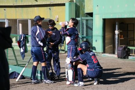 捕手の装備の装填は大変！清原選手