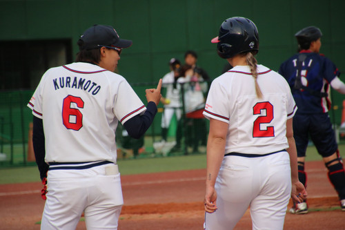 ナイスバッティン！え、今？1アウトだよ#倉本選手#ペンドリー選手