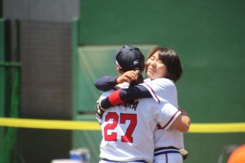 #岡村選手の勝利を称える#泉選手