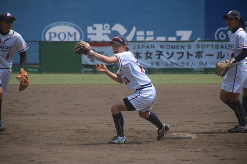 元気良く試合前練習をする#唐牛選手