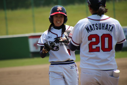 ツーベース打って笑顔#松岡選手