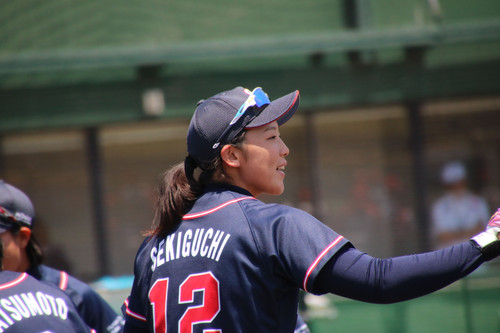 戦況を見守る＃関口選手