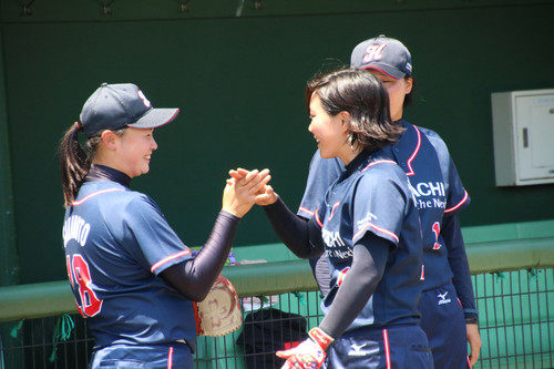 ＃坂本選手の好投を称える#清原選手