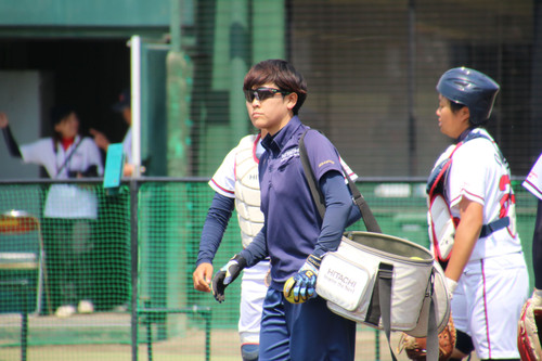 まぶしいのでスポーツグラスは必須アイテム#栗原マネージャ