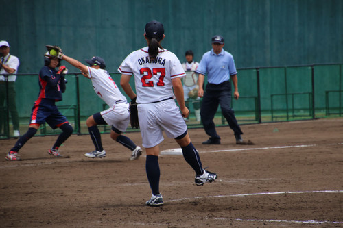 一死２、３塁の大ピンチ。ライナーを好捕、３塁ランナータッチアウト、ダブルプレイ！チェンジ！！その① #奥田選手