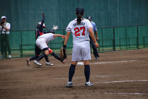 一死２、３塁の大ピンチ。ライナーを好捕、３塁ランナータッチアウト、ダブルプレイ！チェンジ！！その② #奥田選手