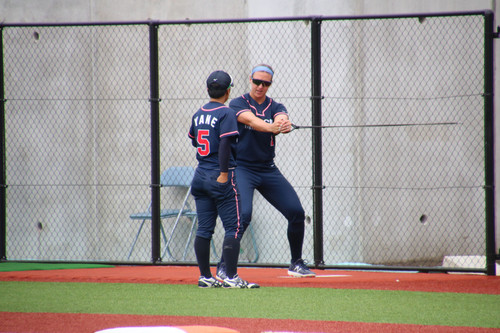 試合前のウォーミングアップでの一コマ #ペンドリー選手 #屋禰選手