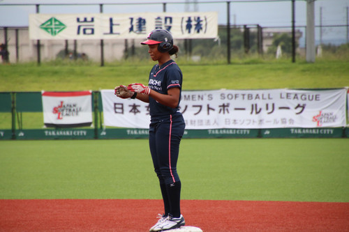 オカシオ選手、左中間への２ベースヒット！