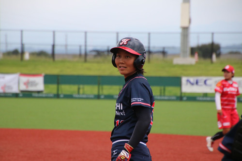 ペンドリー選手に続け、レフト前ヒットの清原選手