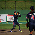 ４表、レフトフライをキャッチする山口選手
