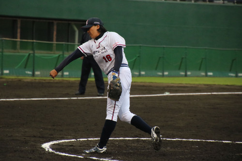 先発の小薗投手