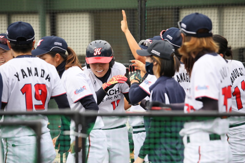 ベンチで手のひらシャワーを浴びる#清原選手