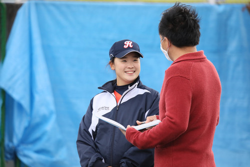 インタビューに答える#坂本選手