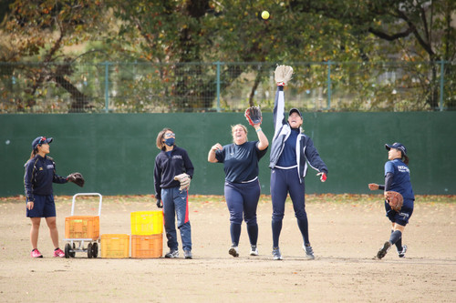 #チーク選手と#リケッツ選手どちらが捕る？