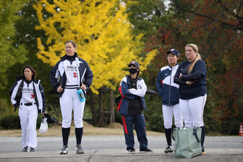 バックの紅葉と映える！！いい写真