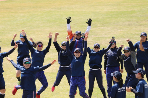 お～い、ここ、ここ