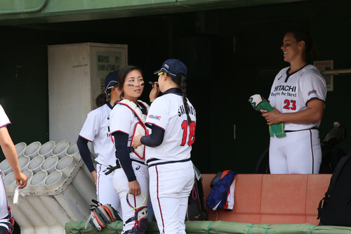 お化粧の時間です。お願い。＃坂本選手と＃清原選手