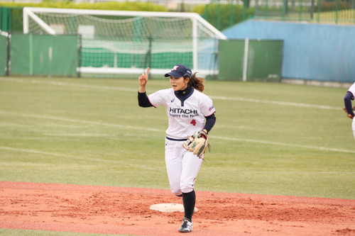 １OUT！と指示する#那須選手