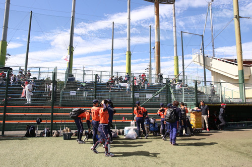 日立サンディーバと秋の空