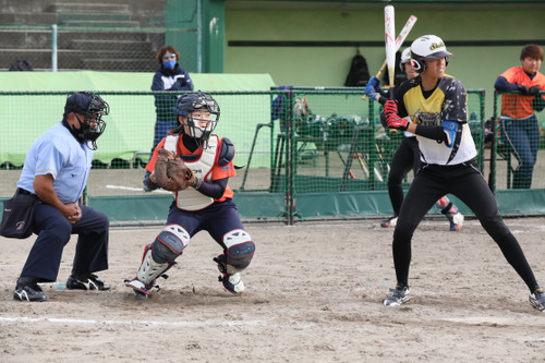 2盗を防いだ#服部選手