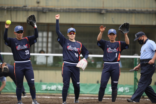 坂本(実)選手登板。クローザー！