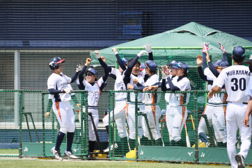 先制点、歓喜のお出迎え！