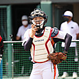 キャッチャーは坂本(結)選手に代わり#服部選手登場。