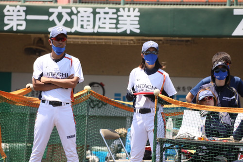 日よけのスポーツグラスが３人そろってどうよ？