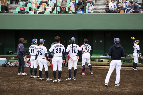 ファンと交流中