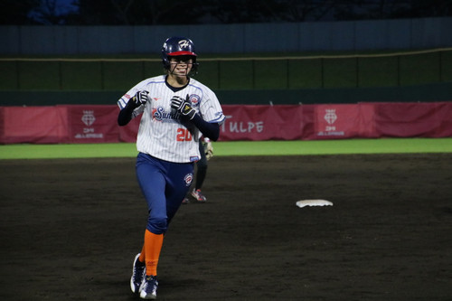ホームラン打って爽快です#平田選手