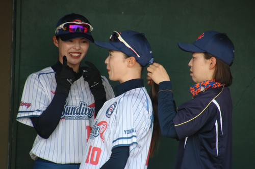 髪をセット中#坂本選手