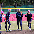 ４人でダッシュ！カメラに気づいたようです