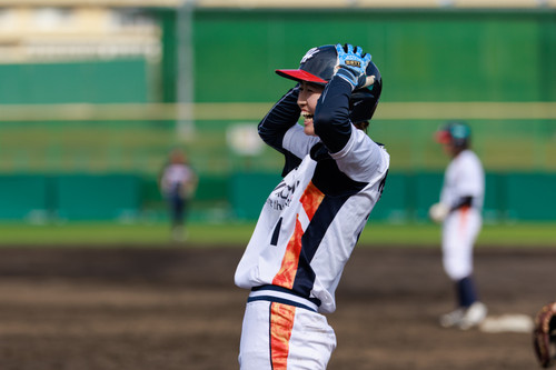 タイムリーヒットで笑顔いっぱい＃唐牛選手