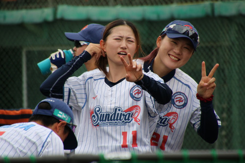 Ｖサインも色々＃唐牛選手と＃後藤選手