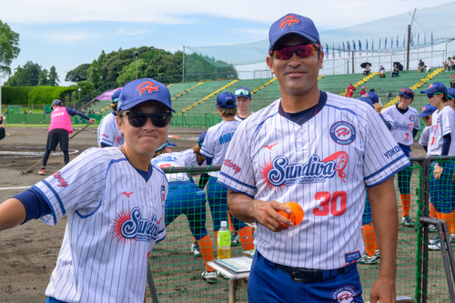 レアな一枚です村山監督と胡子コーチ
