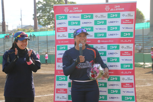 MWP受賞の＃ムリポラ選手と＃田中通訳
