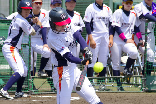 ＃杉浦選手に出た～センターオーバーのホームラン！