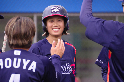 ＃堀口選手笑顔でホームに