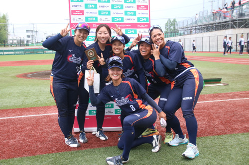 ＃小島選手と一緒にはいポーズ
