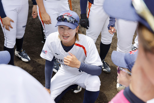 円陣の中でチームの士気を高める＃藤森選手